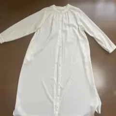 ホワイト シャツワンピース 長袖のサムネイル