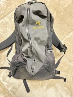 2026年最新】アークテリクス リュック グレーの人気アイテム - メルカリ