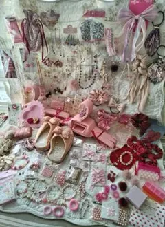 ピンク色のアクセサリー雑貨セット、大人可愛いピンク色、おもちゃ女の子用、toy