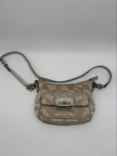 コーチ　ショルダーバッグ ベージュ
