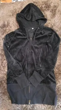 無印良品　黒パーカー