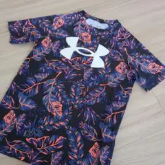 Under Armour リーフ柄 Tシャツ YXLサイズのサムネイル