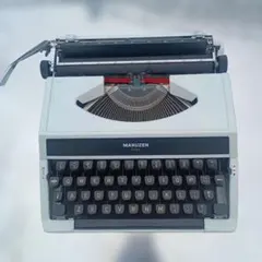 タイプライター、TRIUMPH 、動作確認済み 1960年代 ドイツ製 希少商品