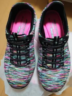 SKECHERS カラフル スニーカー