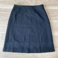 タグ付新品＊ローラアシュレイ黒ブラック刺繍ひざ丈スカート＊ウール【9号Mサイズ】