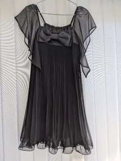 ブラック プリーツ パーティードレス