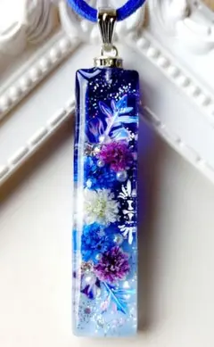 【1678】レジン　雪の結晶　ネックレス　ペンダント　ハンドメイド