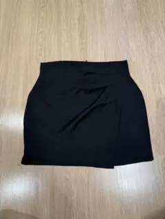 ワンホン風　ブラックタイトスカート