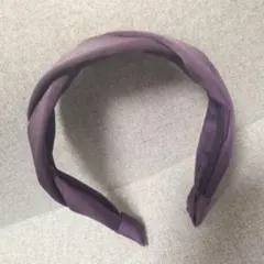 新品未使用　グレー　カチューシャ　ヘアアクセサリー