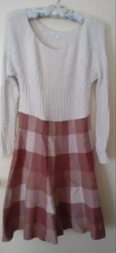 膝丈ワンピース長袖