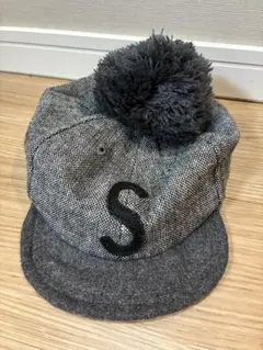 【美品】ナルミヤ　ポンポン付きキャップ グレー系　54センチ