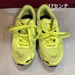 プーマ スニーカー