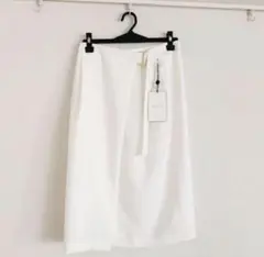 新品　BEIGE,スカートのサムネイル