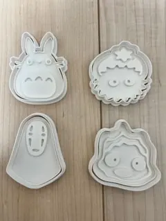 キャラクター クッキー型 抜き型 4種セット 新品