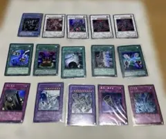 遊戯王カード 絵がキラキラ 100枚以上