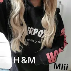 A11269 Ｈ＆Ｍ❤︎コラボパーカー めちゃくちゃ可愛い裏起毛トレーナー袖ロゴ