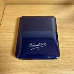 Item thumbnail for item f26e8fab-18cb-449a-b08c-dac842fc960c