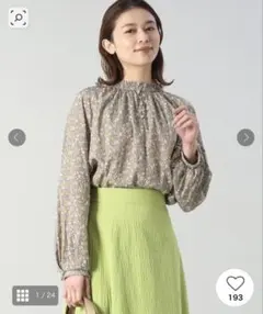 UNTITLEDアンタイトル 花柄ギャザーブラウス 2のサムネイル