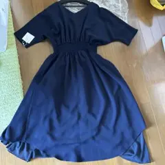 未使用定価26,000ネイビー Vネック ウエストシャーリング ワンピース 9号