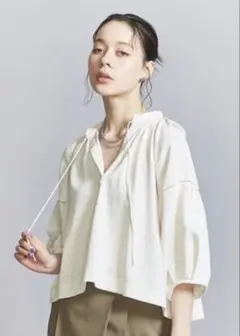 BEAUTY&YOUTH Vネックボリュームスリーブ　トップス