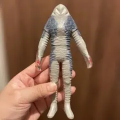 セミ人間「ウルトラQ」登場遊星人（メディコムトイ）ソフビフィギュア