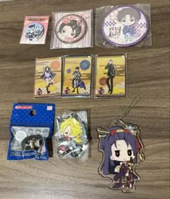 刀剣乱舞　缶バッジ　缶ミラー　メタルチャーム　キーホルダー　まとめ売り9点