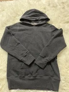 グレー フード付きパーカー