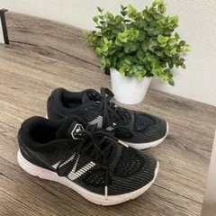 New Balance レディース スニーカー ブラック24 cmのサムネイル