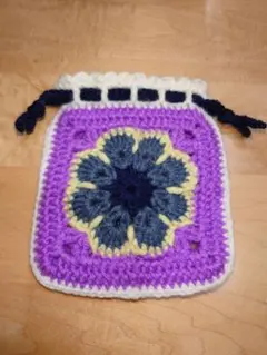 花モチーフのかぎ針編み 巾着袋/ハンドメイド