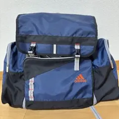 adidasアディダス　リュック　大容量　ネイビー
