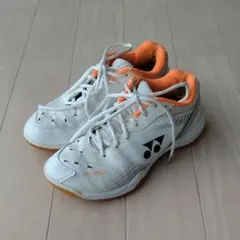 YONEX バドミントンシューズ ホワイト/オレンジ