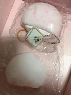 SnowCake いちごもちもち　大福　もち生地 スクイーズ pupuland
