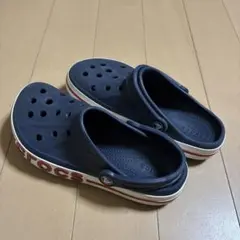 crocs ネイビー サンダル m5w7（22センチくらい）