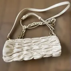 CHARLES & KEITH ホワイトショルダーバッグ