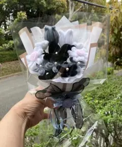 モールフラワー　枯れない花　モノトーンの花束　自立するブーケ