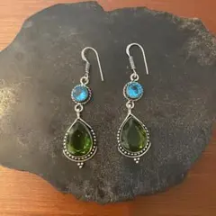 ペリドットとブルートパーズのピアス