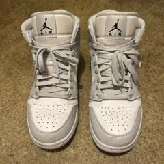 Air Jordan 1 Midのサムネイル