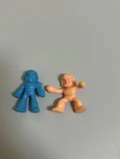 ロックマン　ブルース　消しゴム　フィギュア