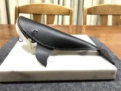 手縫いの総本革クジラさんマルチケース　大　スムース　レザークラフト