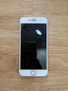 【美品】iPhone7 32GB ゴールド SIMフリーのサムネイル