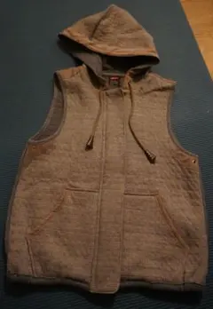 ダブルスタンダードクロージング　ウール混フード付ベスト