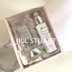 新品JILLSTUART ハンドケアエッセンス & ハンドケアローション セット