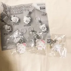 匿名配送！サンリオ めじるしアクセサリー ふわふわスノー