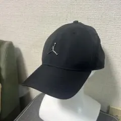 ★大人気★ Jordan メタルロゴ　キャップ　帽子　ブラック　ジョーダンのサムネイル