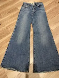 ブーツカット リーバイス