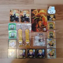 鬼滅の刃　我妻善逸　アクスタ　キーホルダー　バッジ　カード　シール　まとめ売り