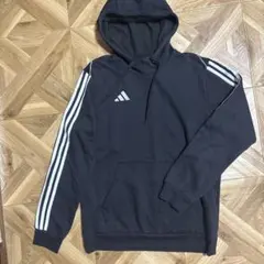 adidas パーカー　M