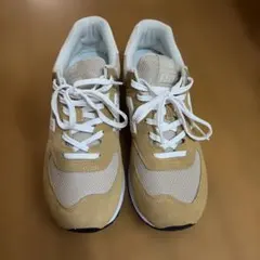 new balance 574 ベージュ スニーカー