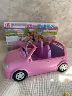【値下げ交渉ok】リカちゃんファミリーカー ピンク　人形付き⭐︎