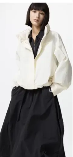 UNIQLO ウィンドプルーフスタンドブルゾン　オフホワイト